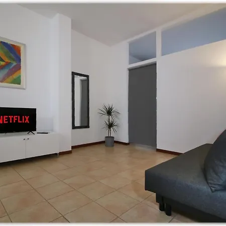 10 Min Metro Palavela *