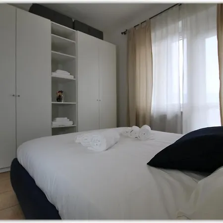 10 Min Metro Palavela *